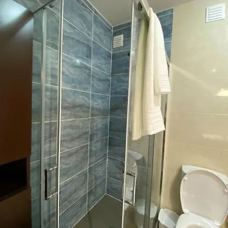 Cozy 3 Bedroom With Free Parking Premises * Portimao