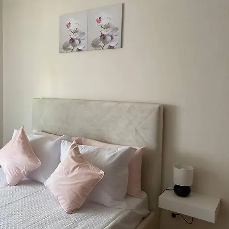 Cozy 3 Bedroom With Free Parking Premises Apartment Portimao